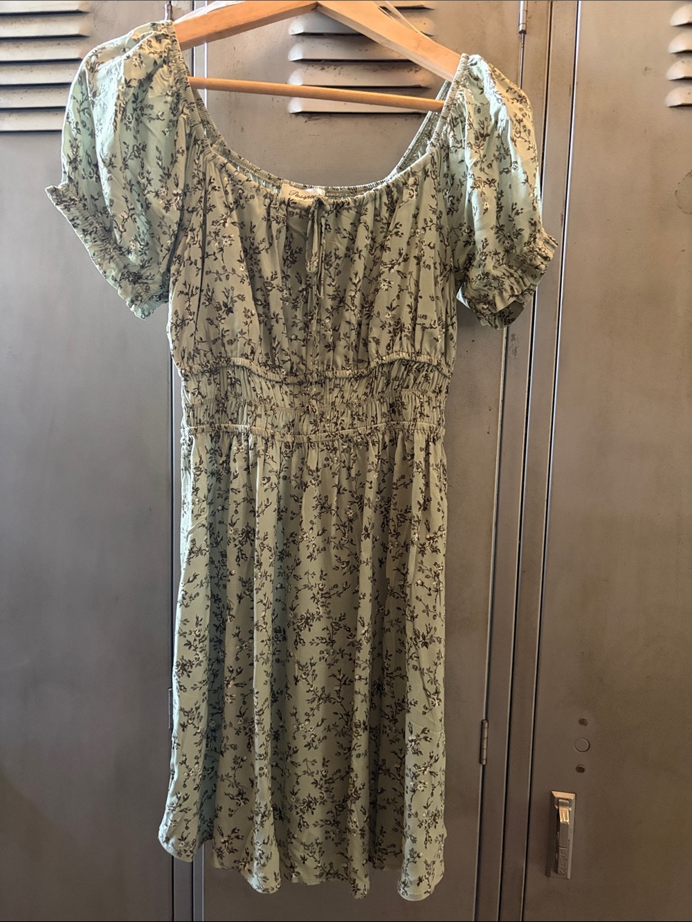 Passport Sage Green Floral Puff-Sleeve Midi Dress